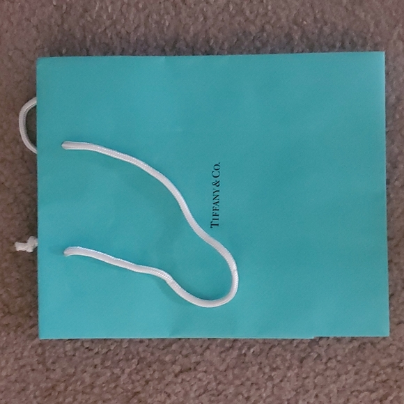 Tiffany new bagged boxed was mine never used gorgeous Paloma Picasso heart ❤️ - Picture 6 of 6